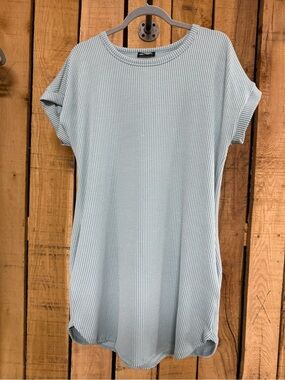 Zenana Outfitters Light Blue Ribbed Short Sleeve Tunic